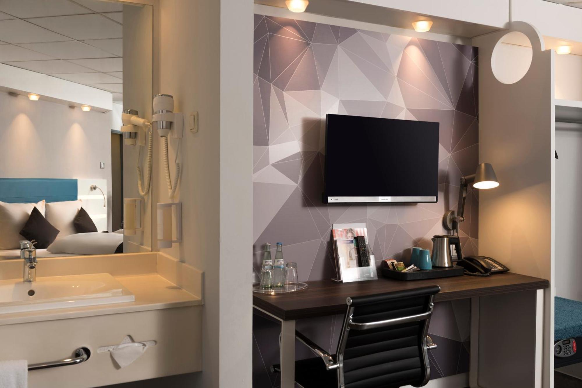 Superior Double Room,699722497:JPEG