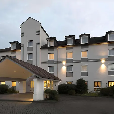 Ibis Styles Cologne Airport-3
